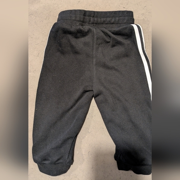 Adidas baby 6-9 m joggers tricot sweatpants - Picture 3 of 4